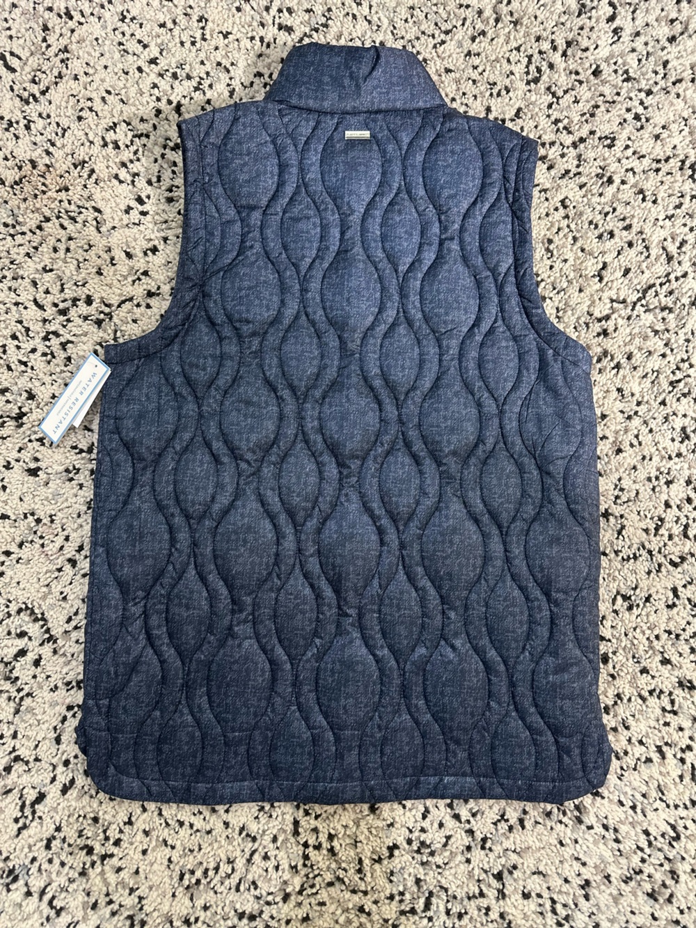 Draper James Quilted Vest in Deep Navy- Water resistant size L - Picture 9 of 10